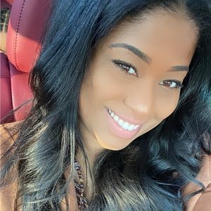 Meet your Posher, Candice